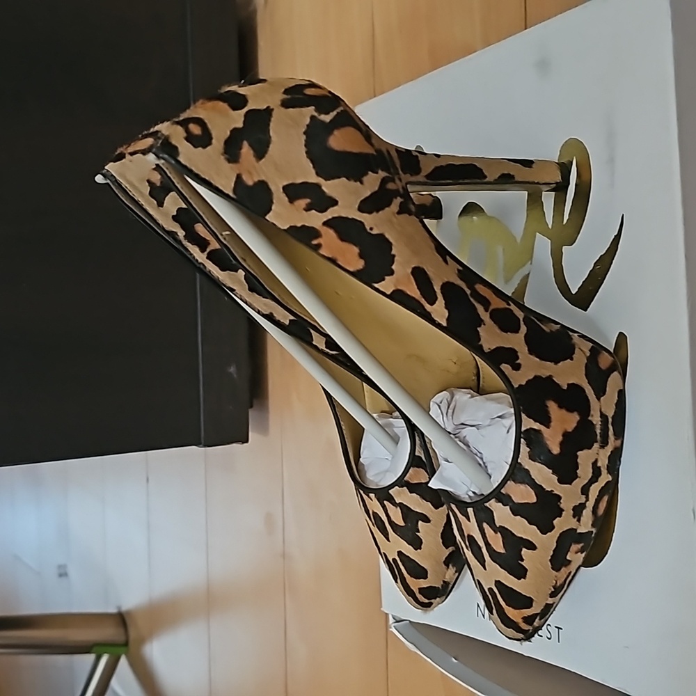 Leopard Print Heels - Picture 2 of 4